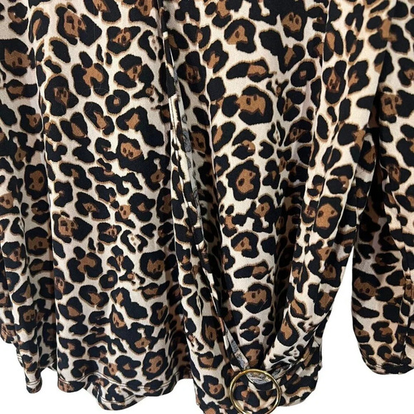 Inner Circle Leopard Print Blouse XL Draped V Neck 3/4 Sleeves Metal Circle - Picture 5 of 6